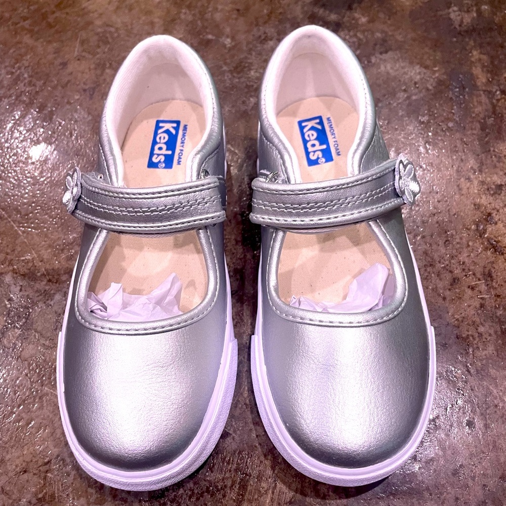 Brand New Keds silver leather Mary Jane Shoe size 11M